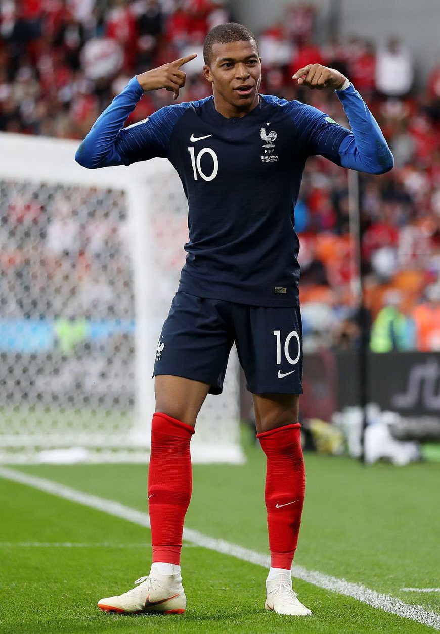 1射0正！利物浦亿元先生首发68分钟几乎隐形 数据惨淡态度更差