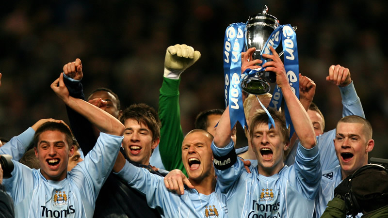 图片报：谢什科对加盟纽卡和曼联持开放态度，他更倾向于曼联