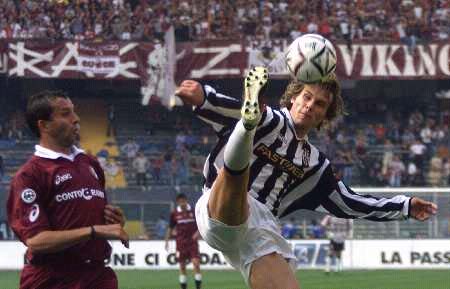 记者：狼队和塞维谈妥1700万欧签胡安卢，但球员想去那不勒斯