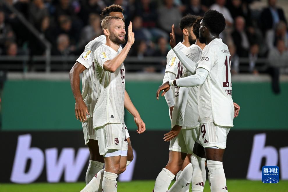 美因茨后卫科尔德甲生涯第9次染红，成德甲历史染红最多球员