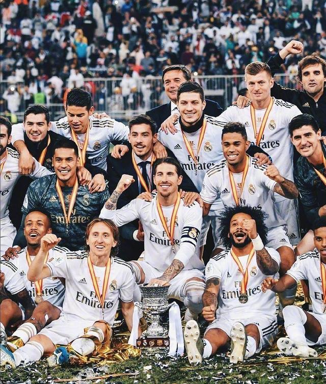 2025中超联赛各队排名折线图