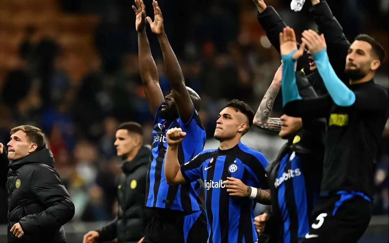 篮球勇士替补球员连续三场得分上双