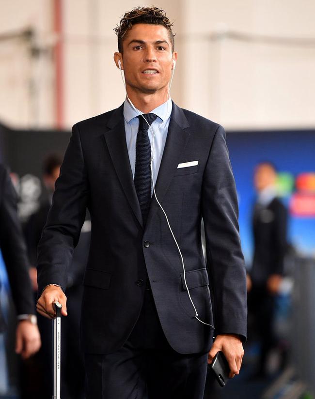 范德法特：C罗训练中总是特别专注，我连他的5%都做不到